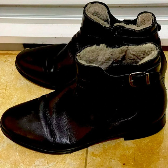 Genuine Sheepskin Winter BOOTS / Booties SIZE 36/5.5 ITALY Black Leather - Picture 1 of 9